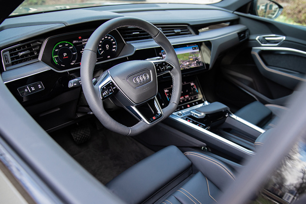Audi-etron-exterieur-groen2
