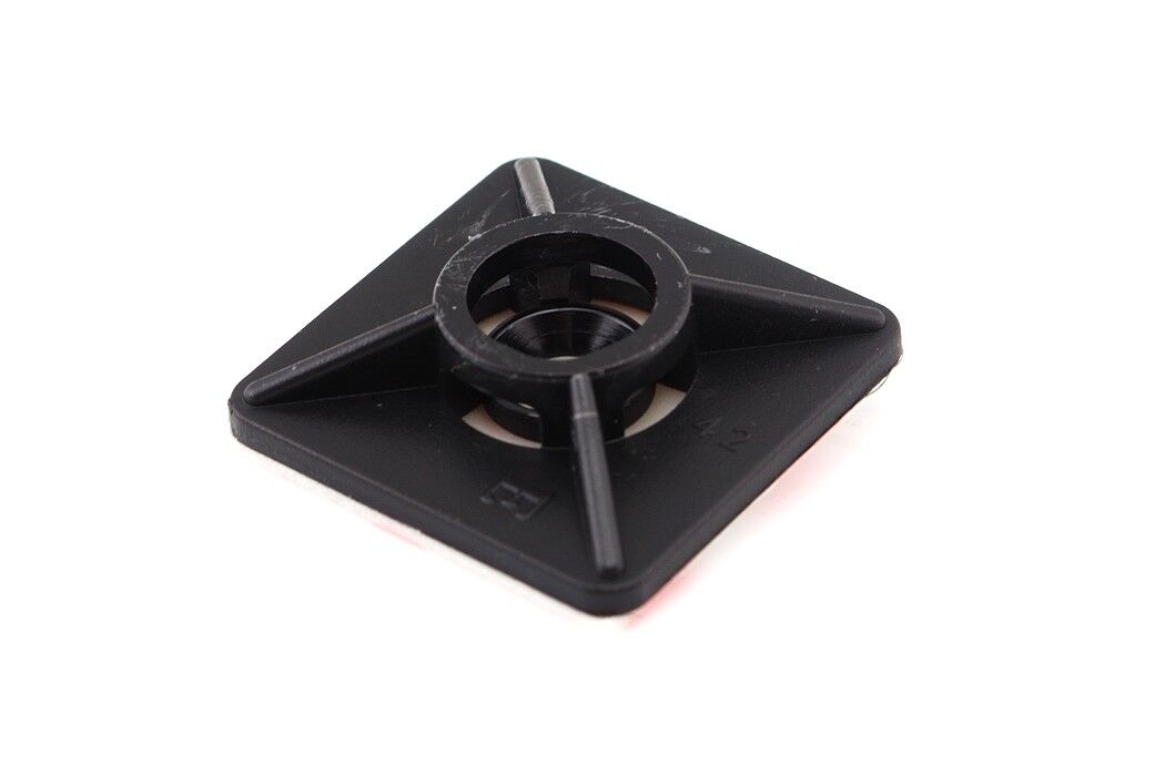 Plakzadel zwart              4,8mm  SB2B-100