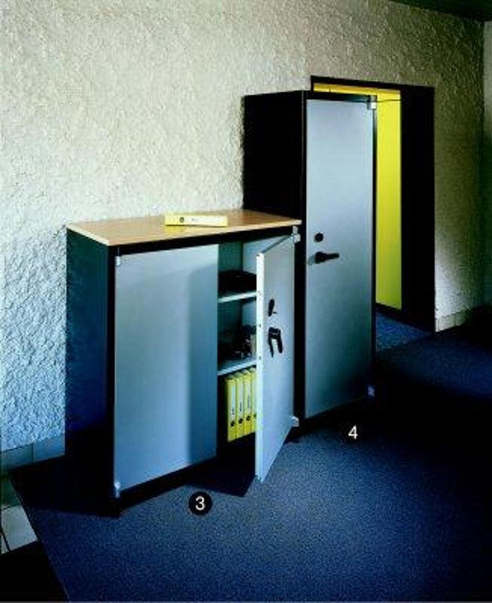 Product afbeelding Brandwerende draaideurkast 1226x1200x500