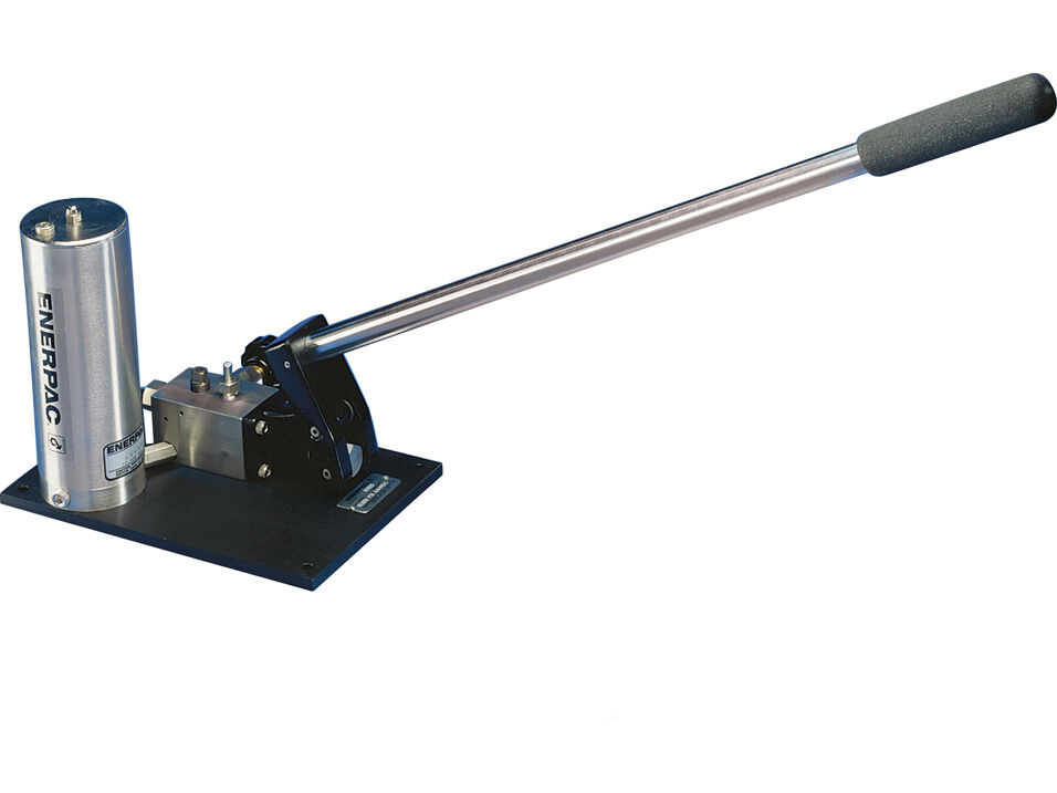 Product afbeelding Enerpac Handpomp eentraps 700 bar 11-100