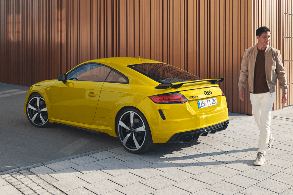 2204-audi-tt-rs-coupe-10.png
