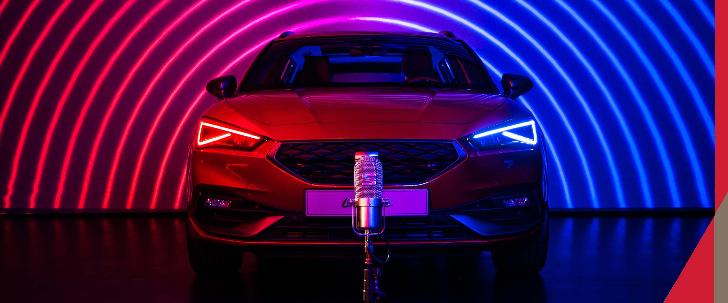 seat-leon-audiotour-exterior-header