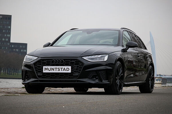 Audi-A4-S-Line-Muntstad-2023-Tax